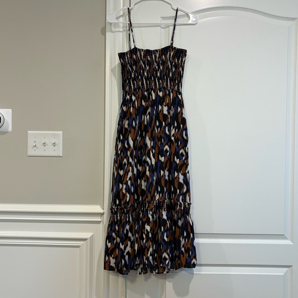NWT Evereve Tessa Dress Blue/Brown Print. Size: Medium. - Picture 9 of 15